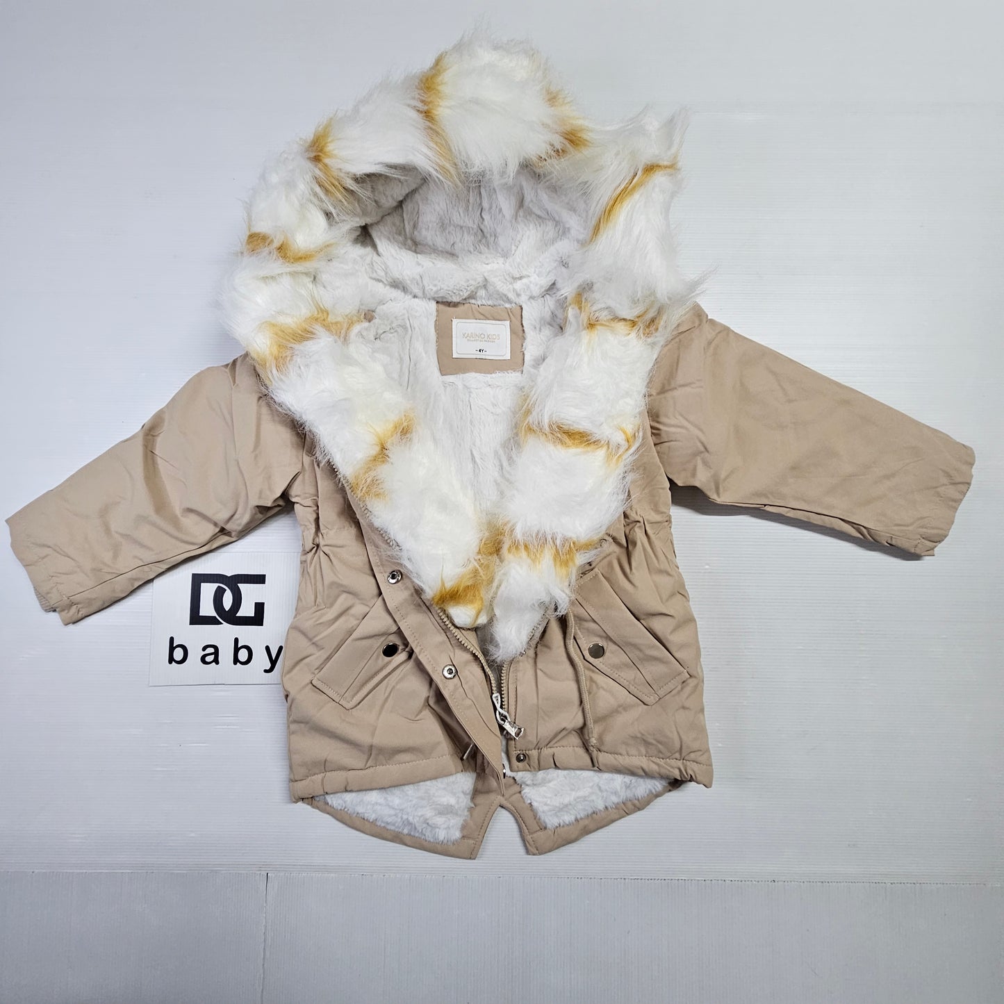 parka KARINO